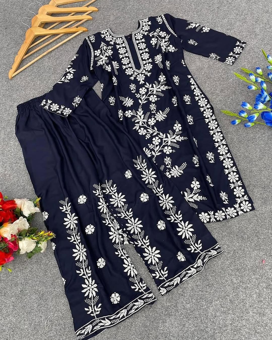প্রিমিয়াম পাকিস্তানি ইন্সপায়ার্ড চিকেনকারি ২-পিস কালেকশন