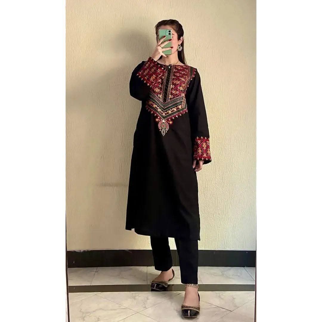 এলিগেন্ট ব্ল্যাক এম্বুডারি ২ পিস ✨